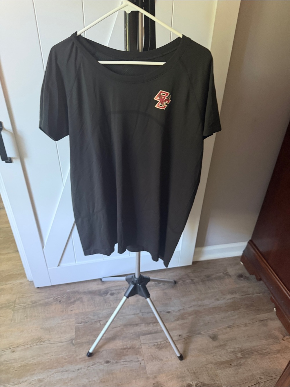 Boston College Lululemon shirt